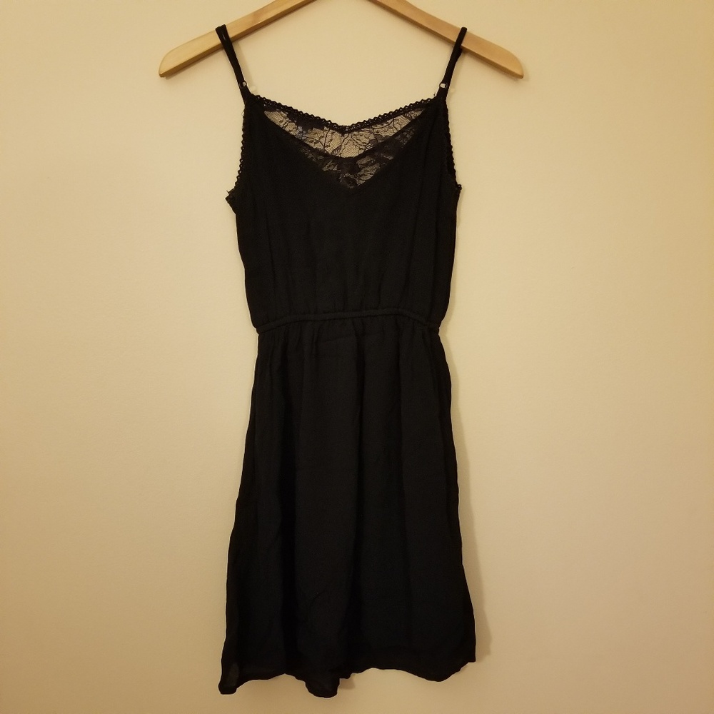 Express Dress - Picture 2 of 4